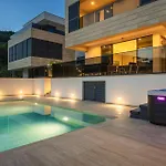Nice Home In Komarna With Heated Swimming Pool *