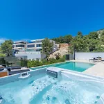 Nice Home In Komarna With Heated Swimming Pool *