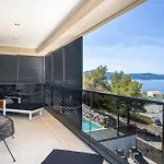 In With Heated Swimming Pool Holiday home Komarna